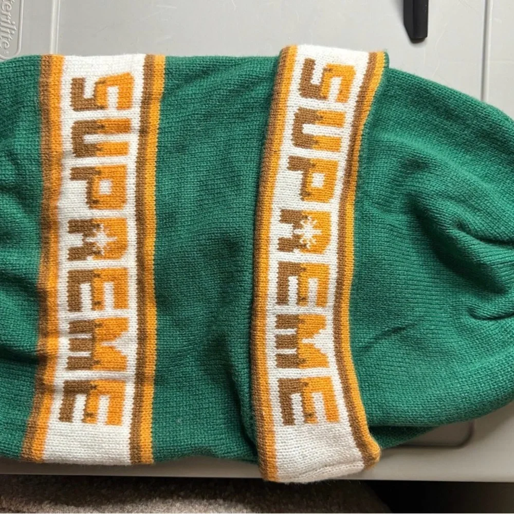 SUPREME Green Double Logo Face Mask / Beanie